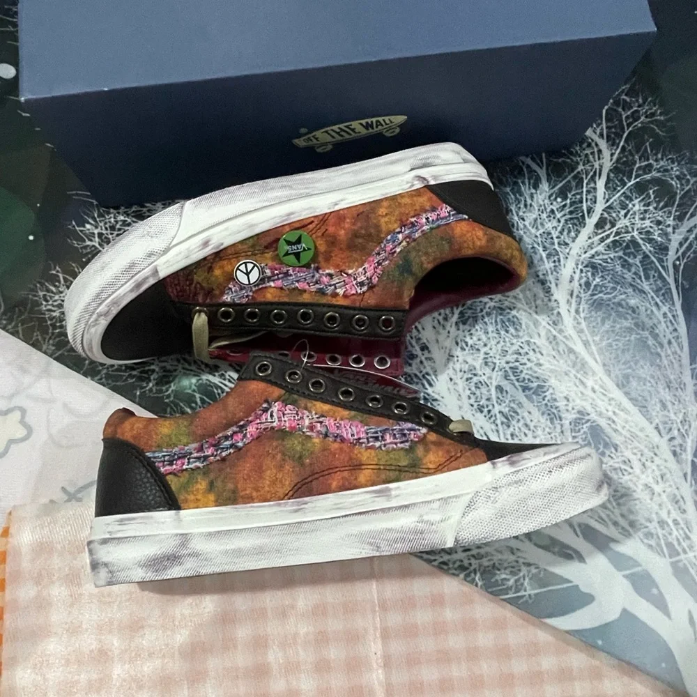 Vans Multicolor Low Top Sneakers with Black Toe - Picture 9 of 11